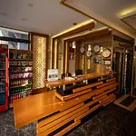 Hotel Golden Dream