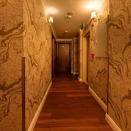 Hotel Golden Dream 3*