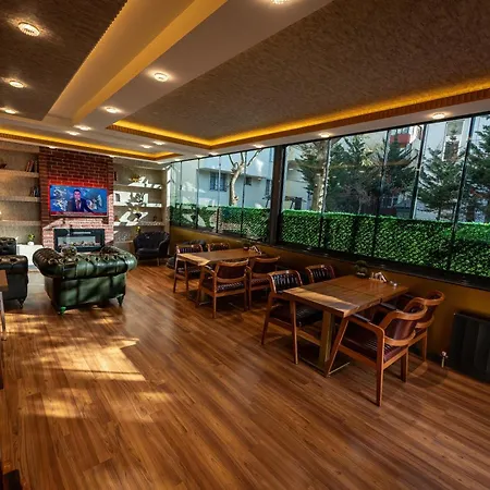 Golden Dream Hotel 3*