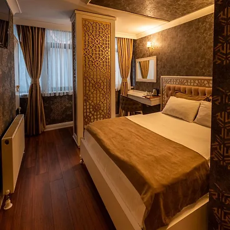 Golden Dream Hotel