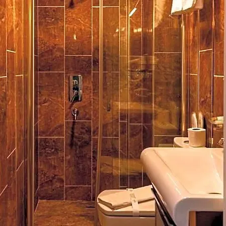 Golden Dream Hotel 3*