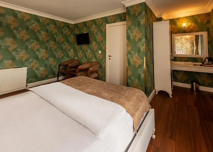 Hotell Golden Dream 3*