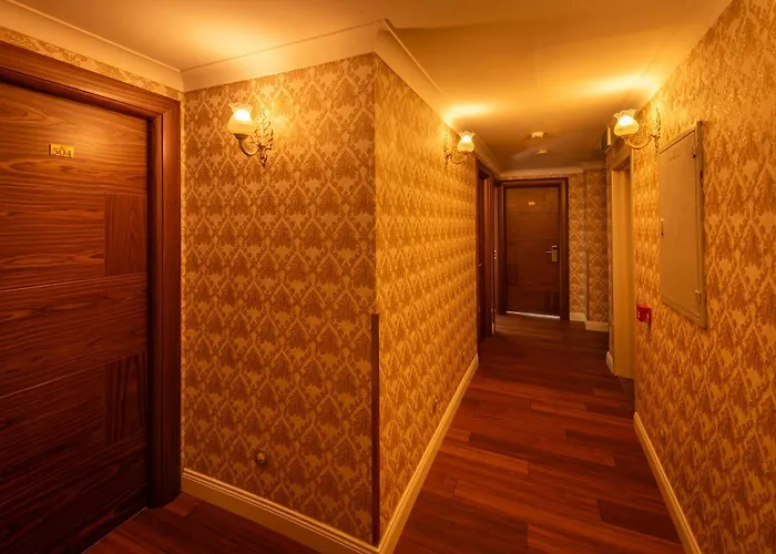 Hotell Golden Dream 3*