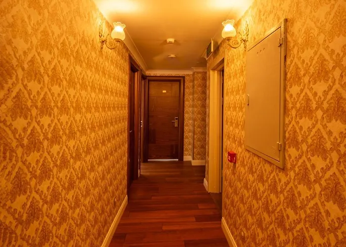 Hotell Golden Dream 3*