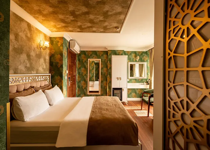 Hotell Golden Dream 3*