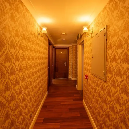 Hotel Golden Dream 3*