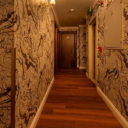 Hotel Golden Dream 3*